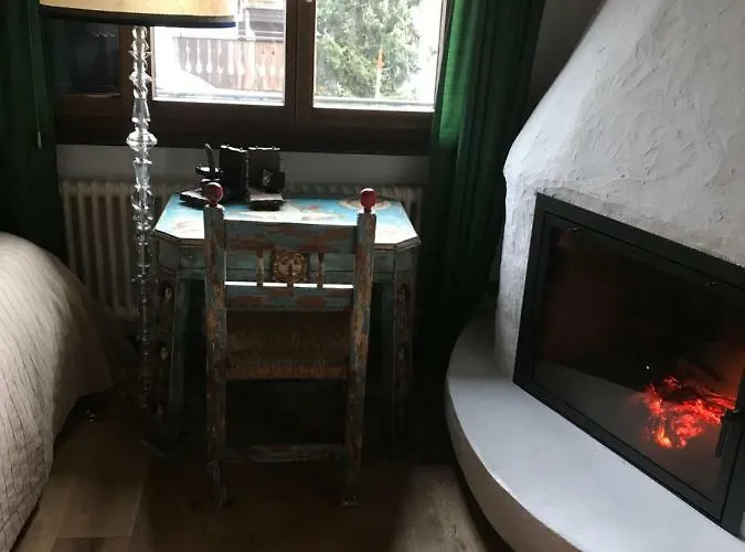 Location - Center - 130m Distance To Lift Parsenn Gotschnabahn And Railway Station Platz - Direct Connection To Davos Klosters-Serneus