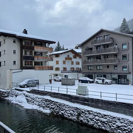 Location - Center - 130m Distance To Lift Parsenn Gotschnabahn And Railway Station Platz - Direct Connection To Davos Daire *